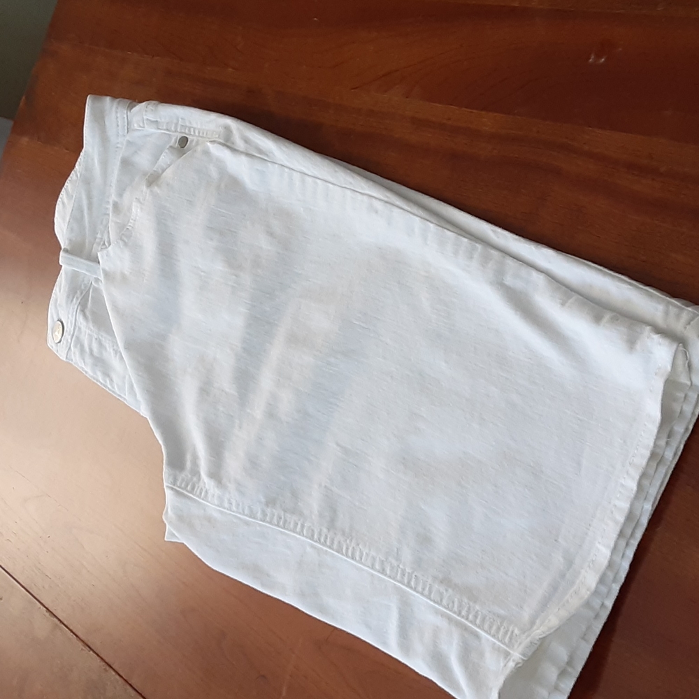 Faded Glory Womens White Bermuda Shorts - Picture 7 of 8